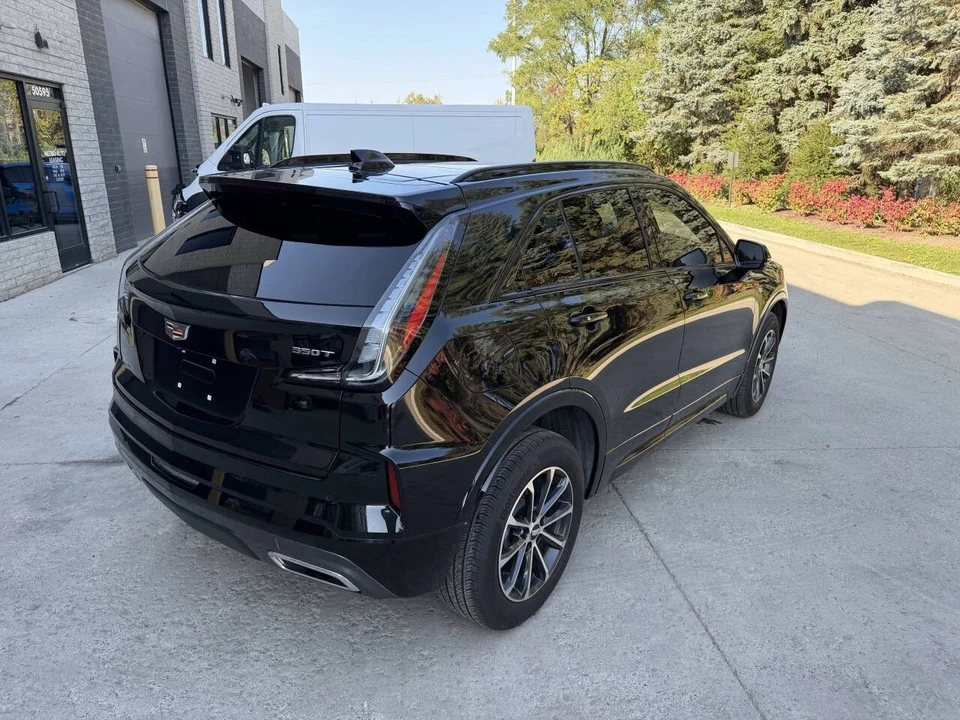 2025 Cadillac XT4 - Image 6 of 12