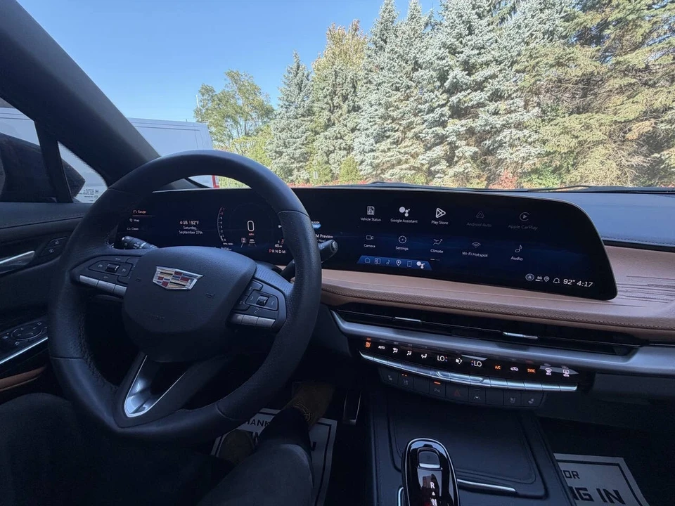 2025 Cadillac XT4 - Image 19 of 21