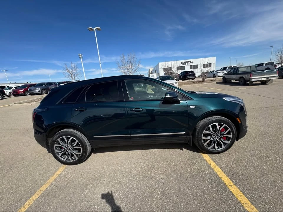 2025 Cadillac XT5 - Image 4 of 19