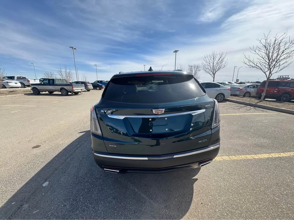 2025 Cadillac XT5 - Image 6 of 19