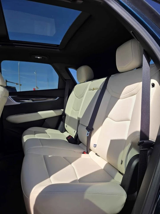 2025 Cadillac XT5 - Image 7 of 13