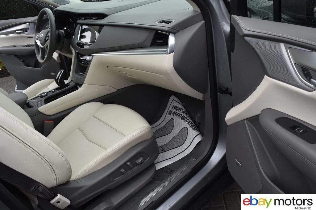 2025 Cadillac XT5 - Image 16 of 21