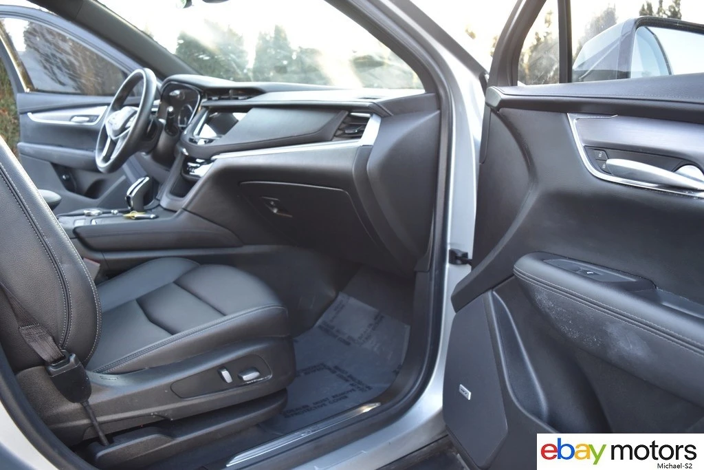 2025 Cadillac XT5 - Image 17 of 21
