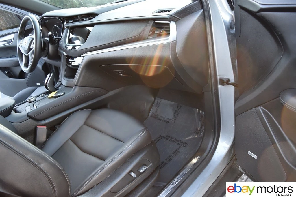 2025 Cadillac XT5 - Image 16 of 21