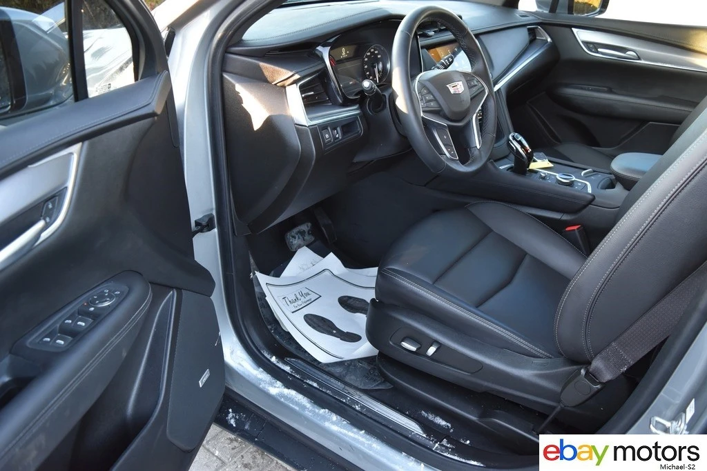 2025 Cadillac XT5 - Image 11 of 21