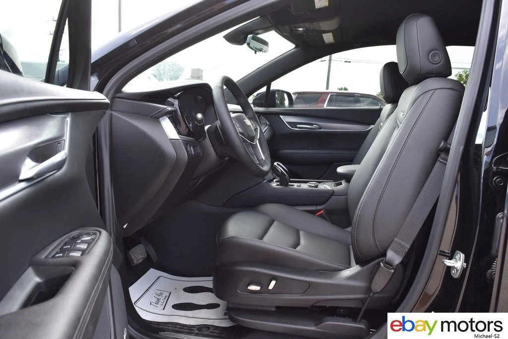 2025 Cadillac XT5 - Image 10 of 21