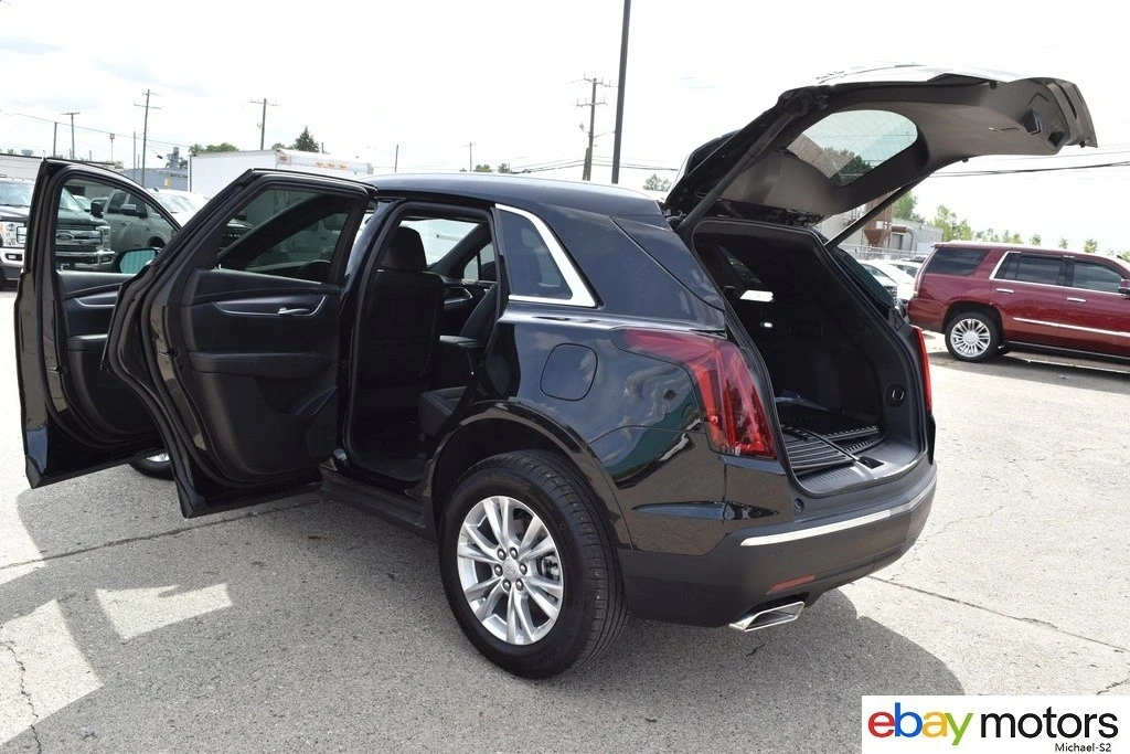2025 Cadillac XT5 - Image 19 of 21