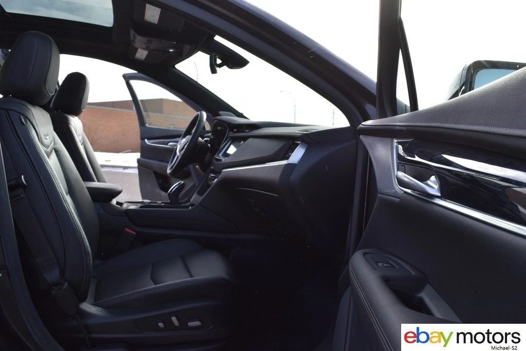2025 Cadillac XT5 - Image 17 of 21