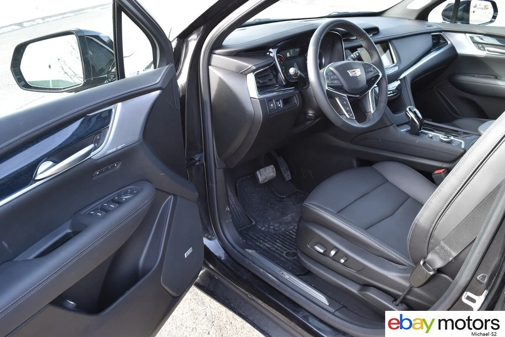2025 Cadillac XT5 - Image 11 of 21