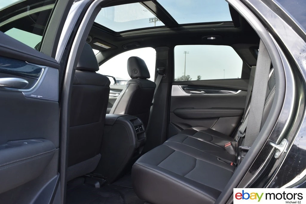 2025 Cadillac XT5 - Image 13 of 21