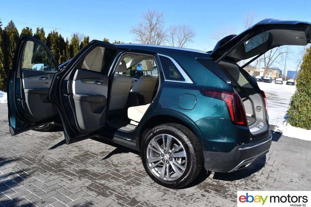 2025 Cadillac XT5 - Image 18 of 21