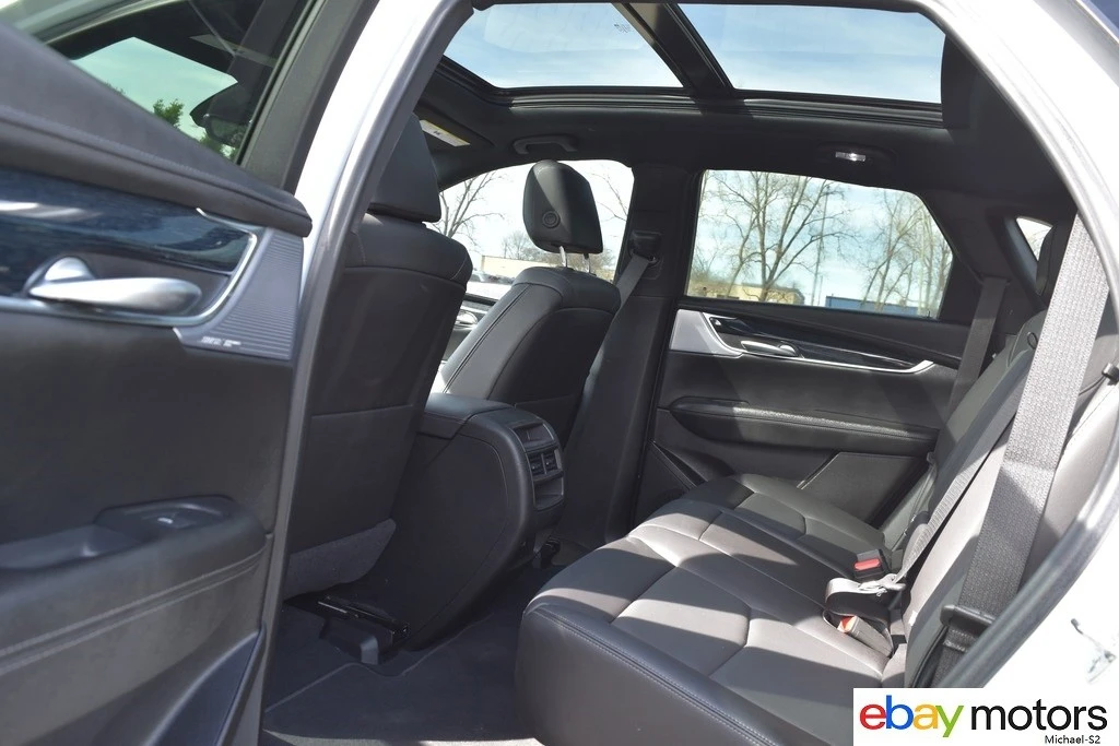 2025 Cadillac XT5 - Image 13 of 21