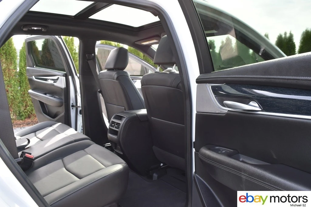 2025 Cadillac XT5 - Image 18 of 21