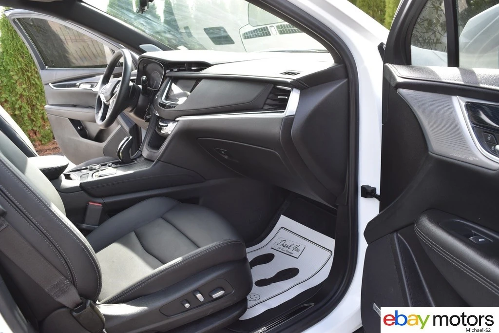 2025 Cadillac XT5 - Image 17 of 21