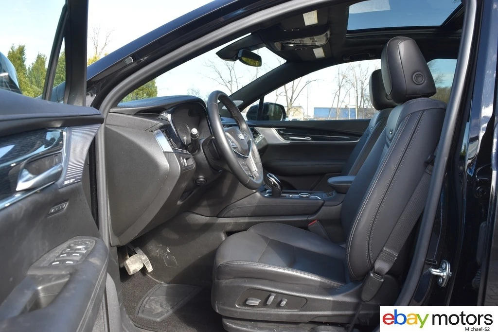 2025 Cadillac XT5 - Image 10 of 21