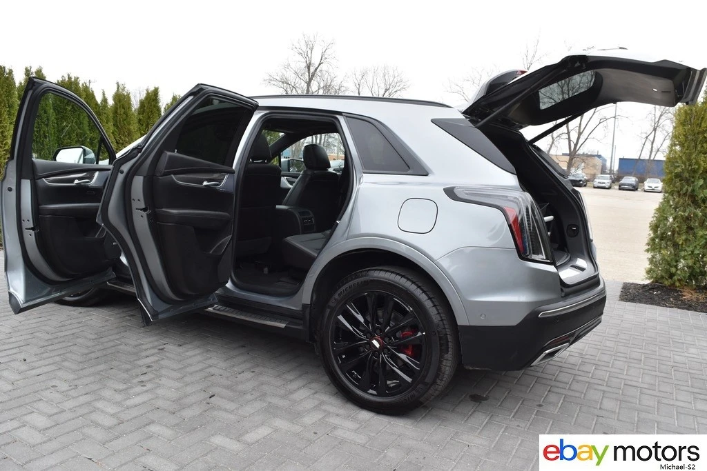 2025 Cadillac XT5 - Image 19 of 21