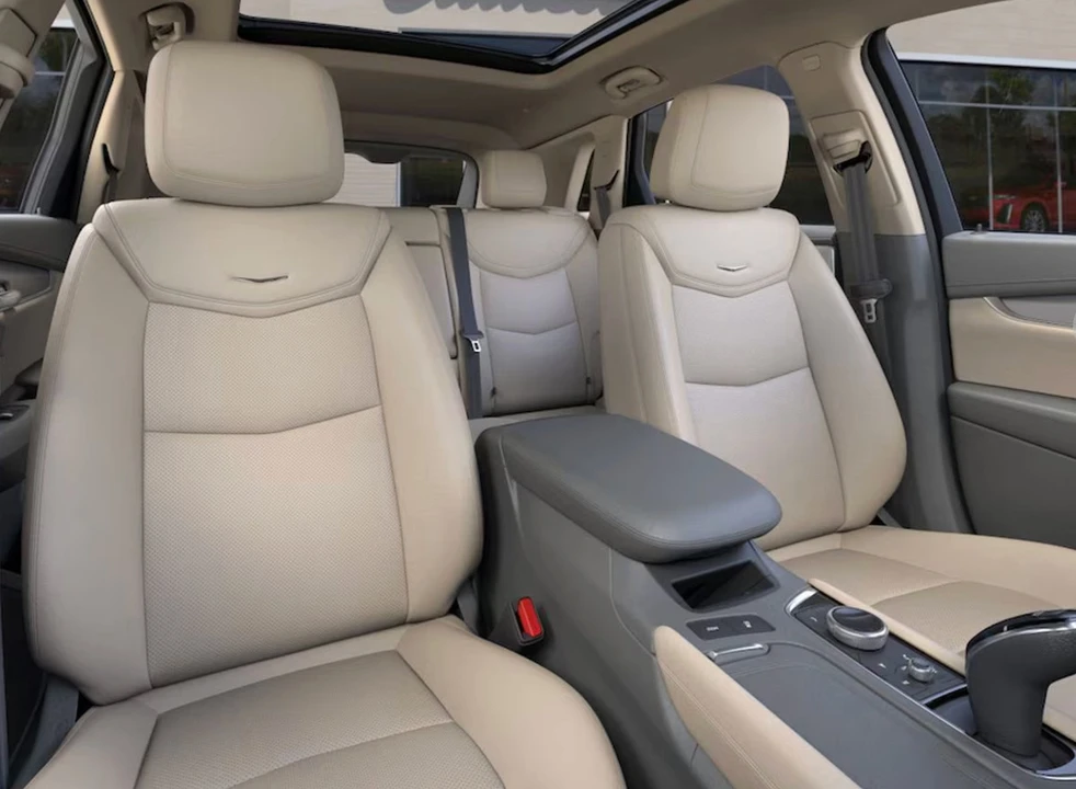 2025 Cadillac XT5 - Image 11 of 12