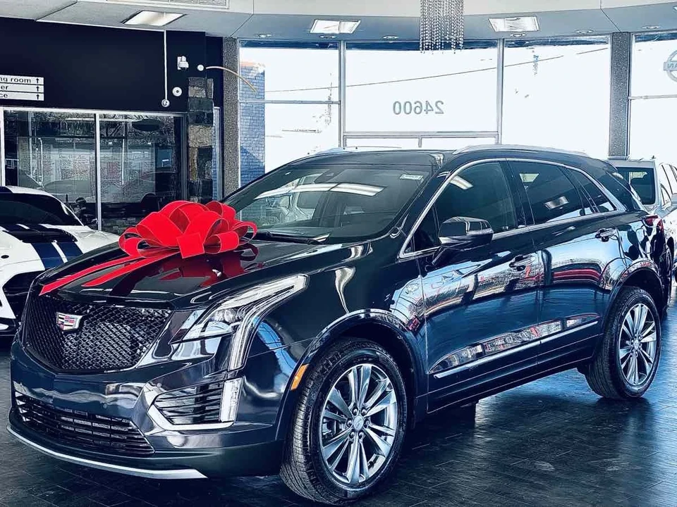 2025 Cadillac XT5 - Image 3 of 21