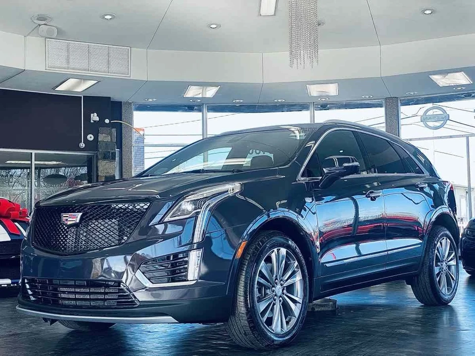 2025 Cadillac XT5 - Image 9 of 21