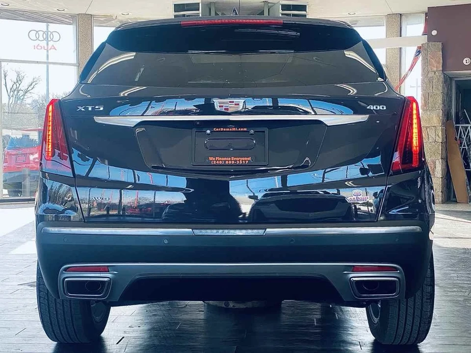 2025 Cadillac XT5 - Image 19 of 21
