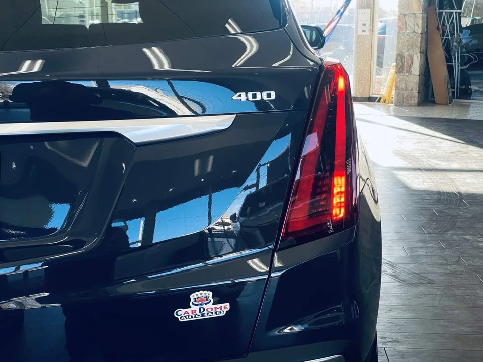 2025 Cadillac XT5 - Image 20 of 21