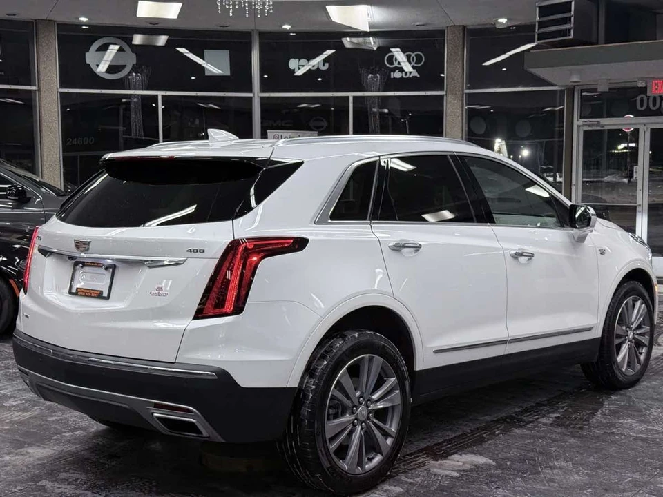 2025 Cadillac XT5 - Image 7 of 21