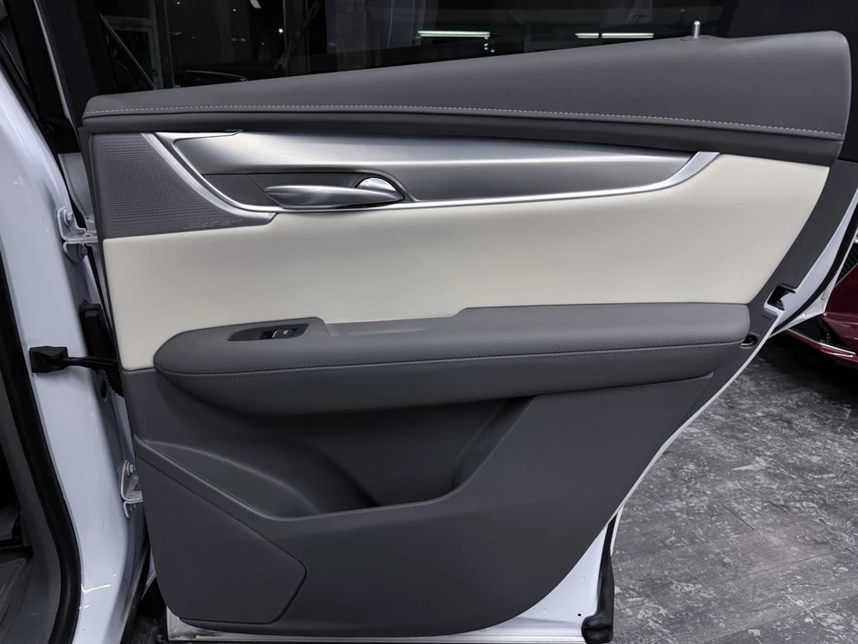 2025 Cadillac XT5 - Image 21 of 21