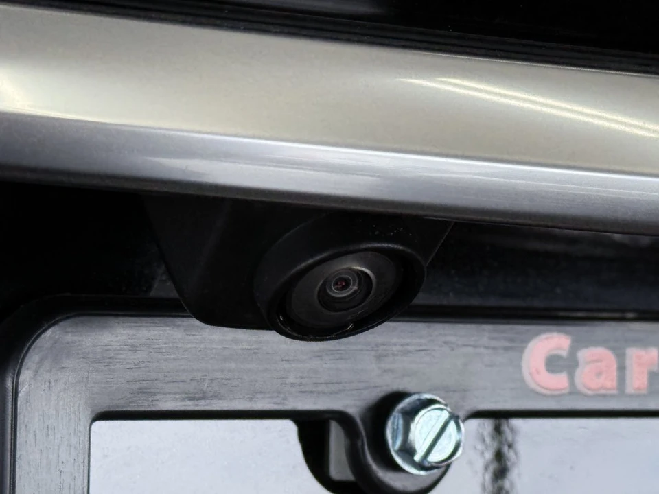 2025 Cadillac XT5 - Image 16 of 21