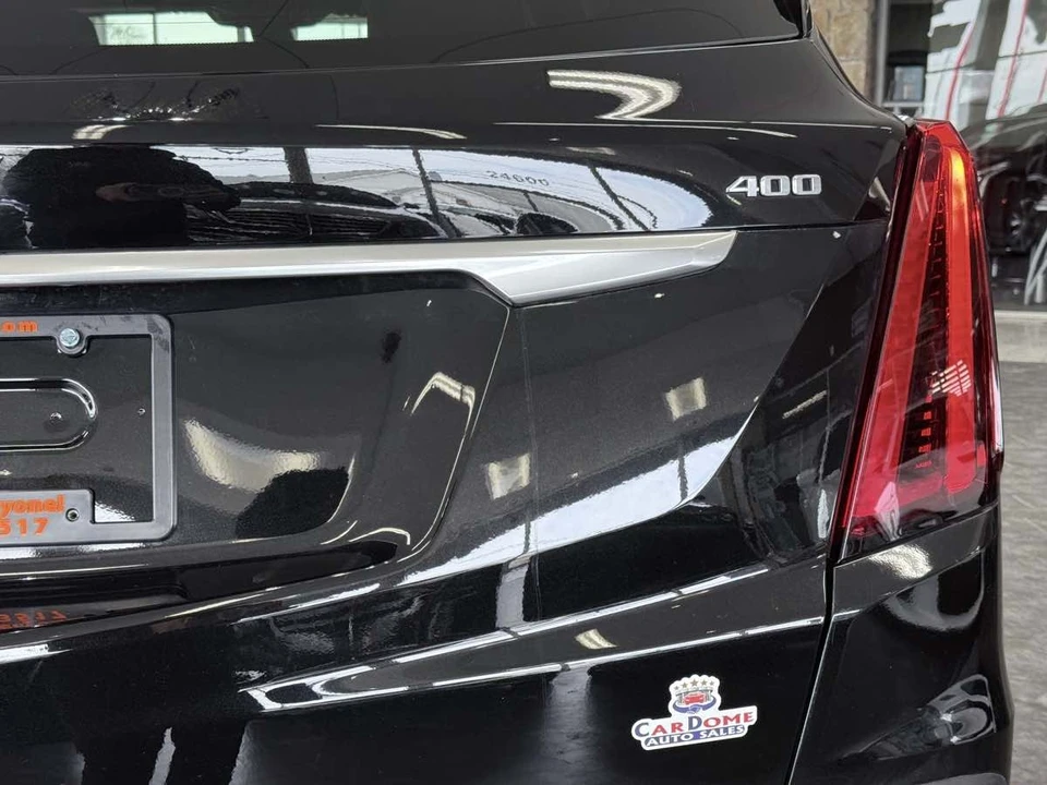 2025 Cadillac XT5 - Image 14 of 21