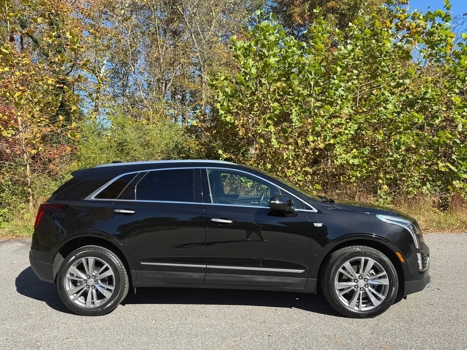 2025 Cadillac XT5 - Image 5 of 12