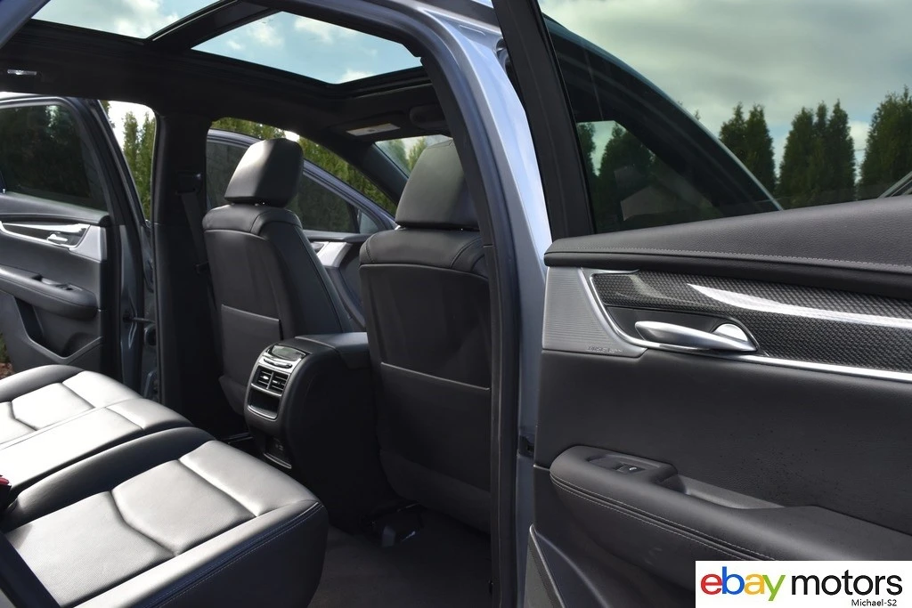 2025 Cadillac XT5 - Image 18 of 21