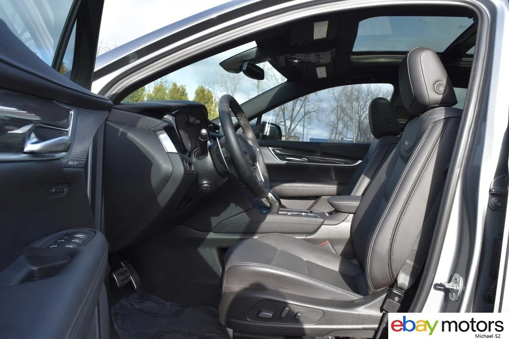2025 Cadillac XT5 - Image 10 of 21