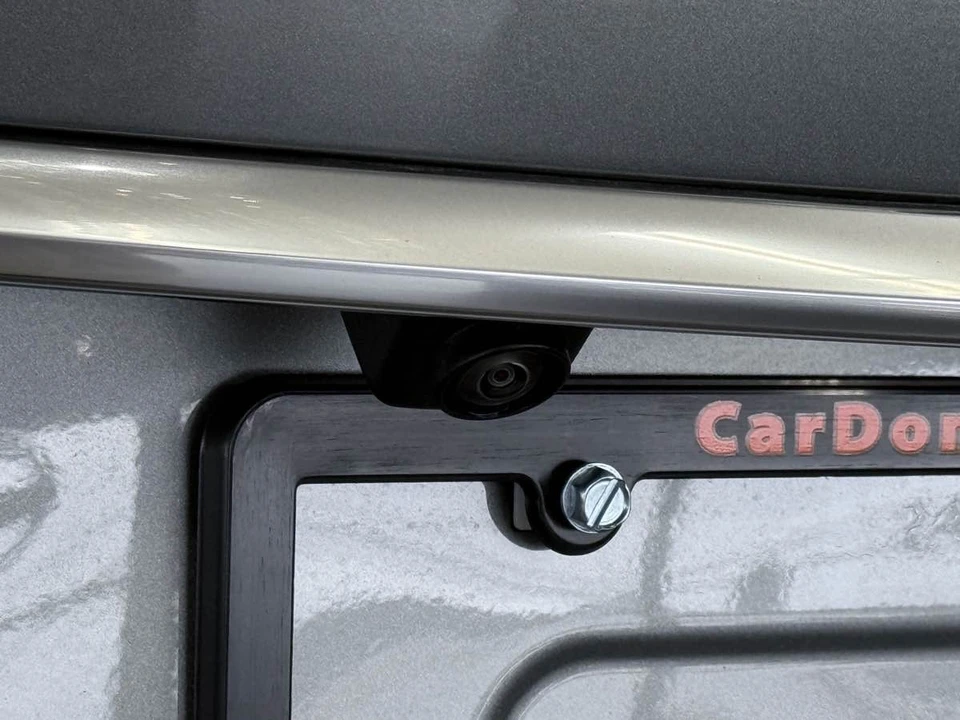 2025 Cadillac XT5 - Image 17 of 31