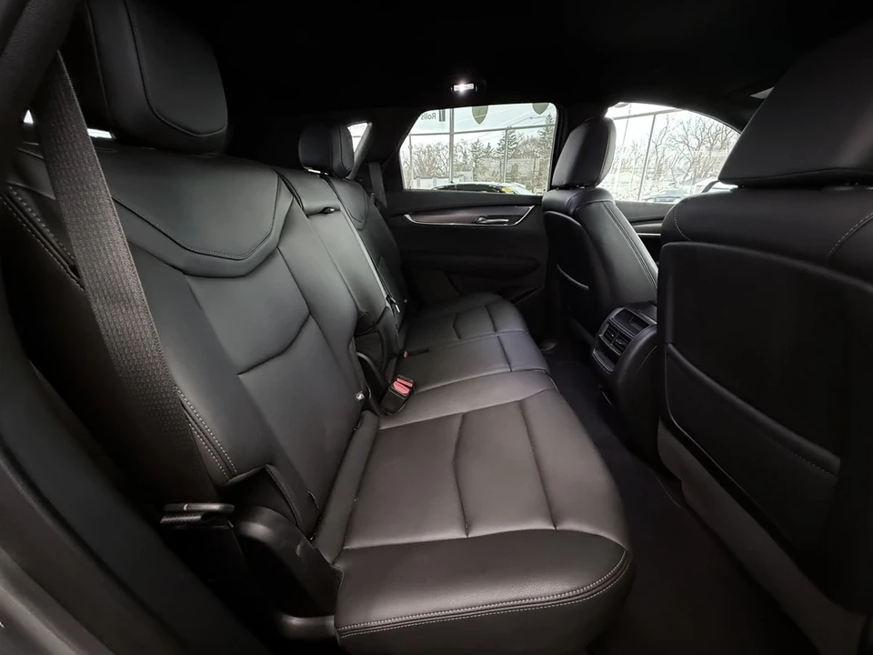 2025 Cadillac XT5 - Image 30 of 31