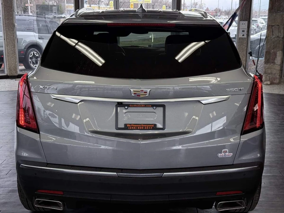 2025 Cadillac XT5 - Image 12 of 31
