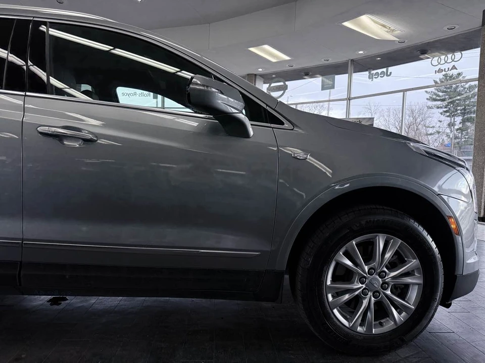 2025 Cadillac XT5 - Image 6 of 31