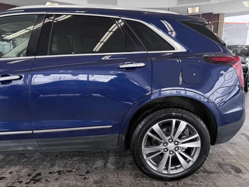 2025 Cadillac XT5 - Image 13 of 21