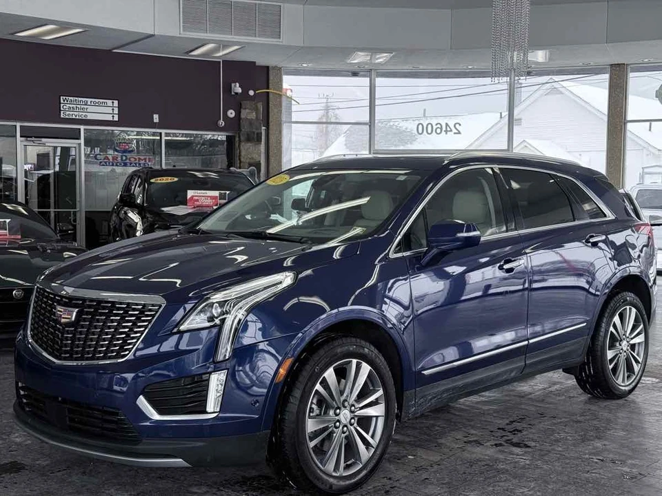 2025 Cadillac XT5 - Image 2 of 21
