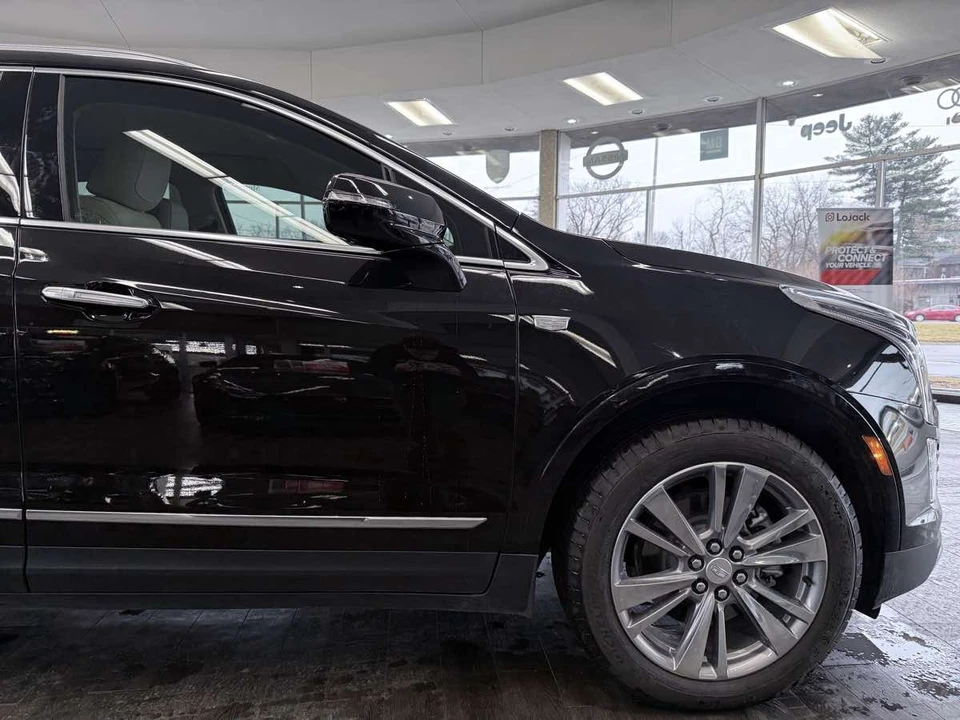 2025 Cadillac XT5 - Image 6 of 21