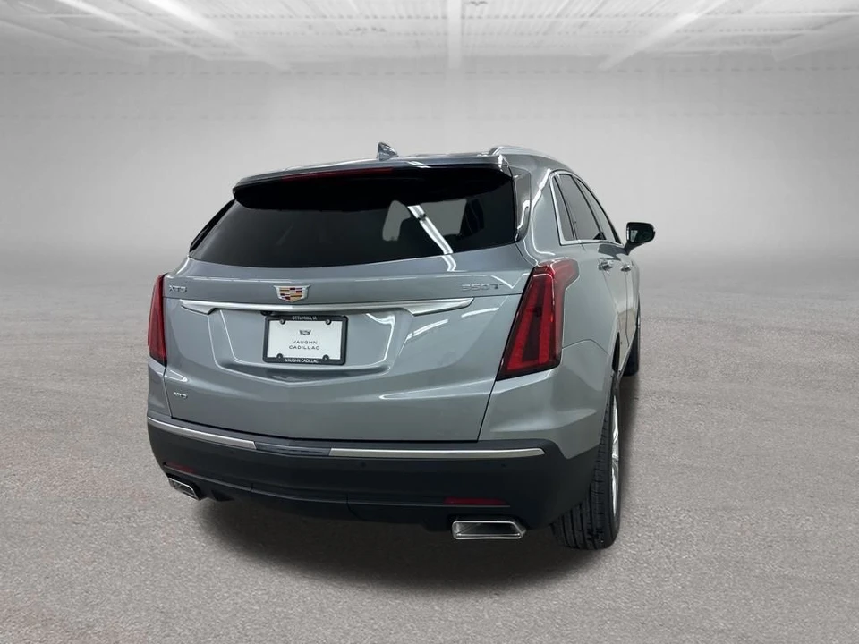 2025 Cadillac XT5 - Image 10 of 12