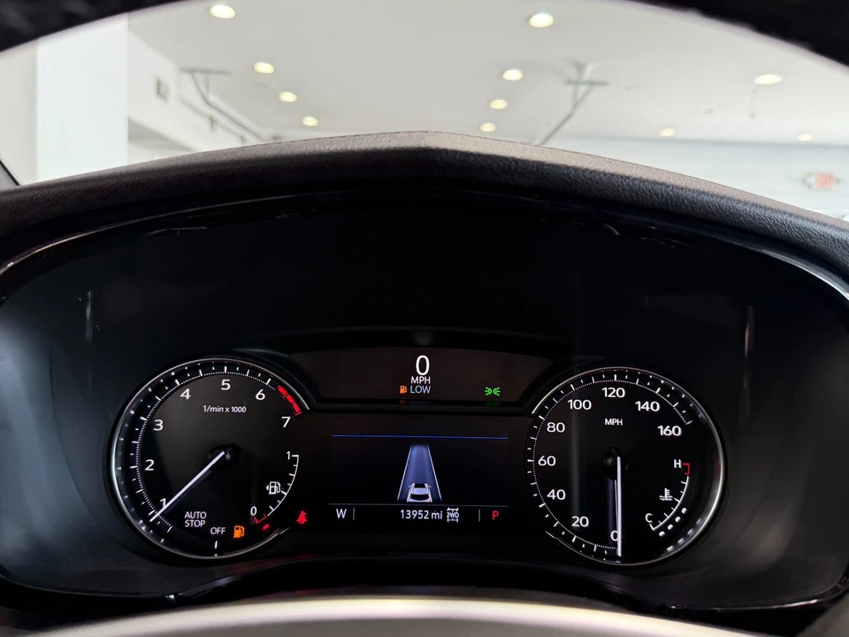 2025 Cadillac XT5 - Image 13 of 21