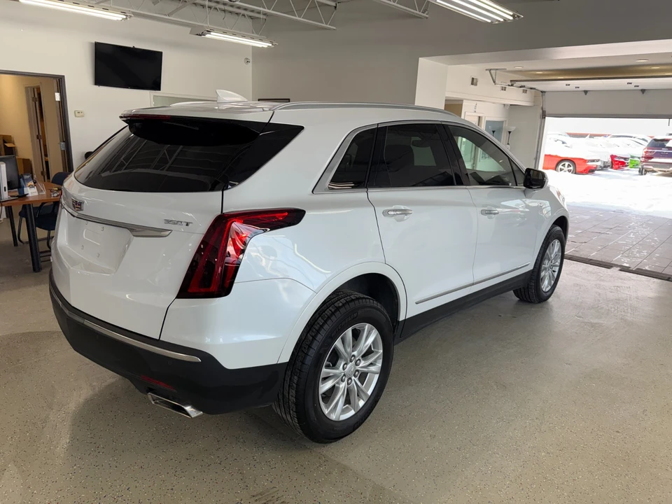 2025 Cadillac XT5 - Image 11 of 21