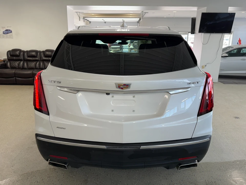 2025 Cadillac XT5 - Image 10 of 21
