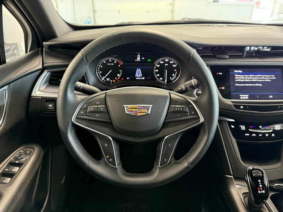 2025 Cadillac XT5 - Image 14 of 21