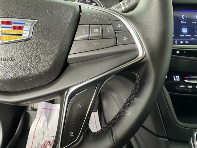 2025 Cadillac XT5 - Image 16 of 21