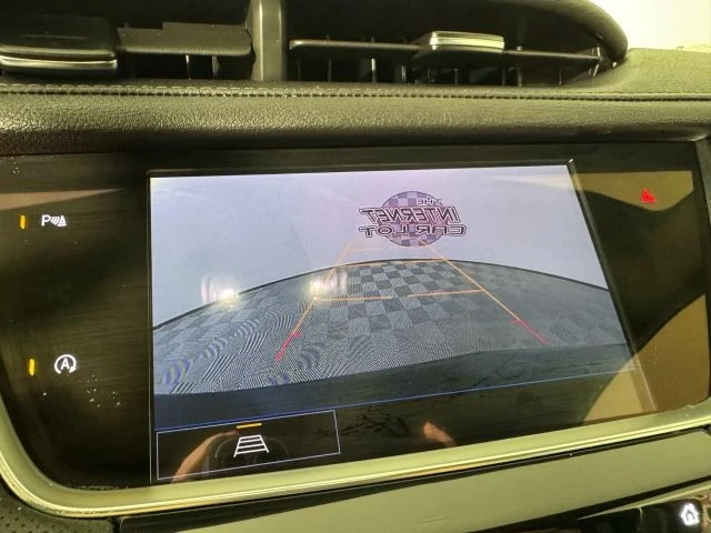 2025 Cadillac XT5 - Image 18 of 21