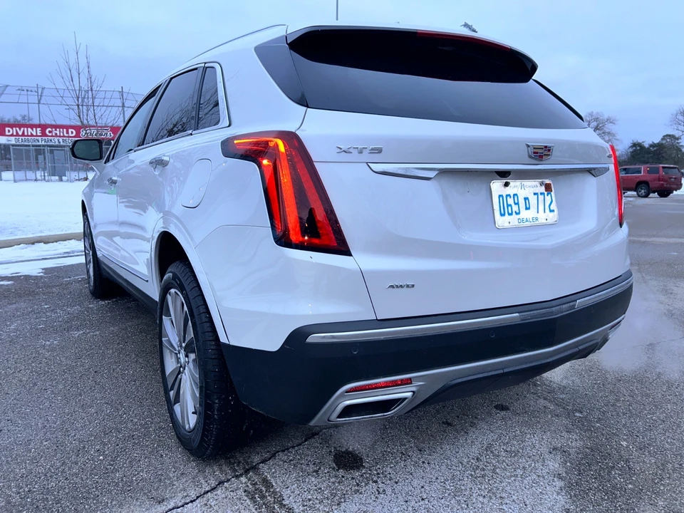 2025 Cadillac XT5 - Image 5 of 20