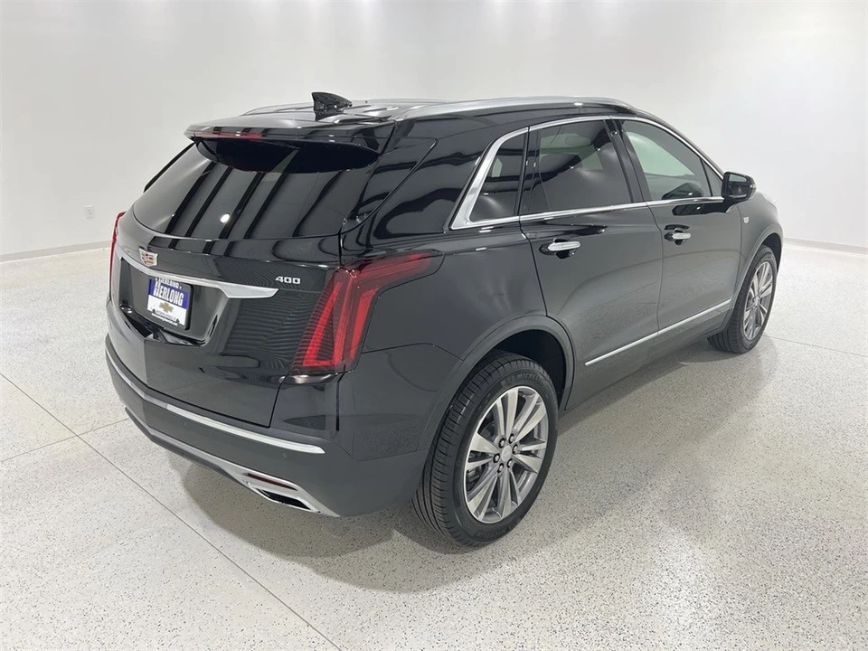2025 Cadillac XT5 - Image 5 of 21