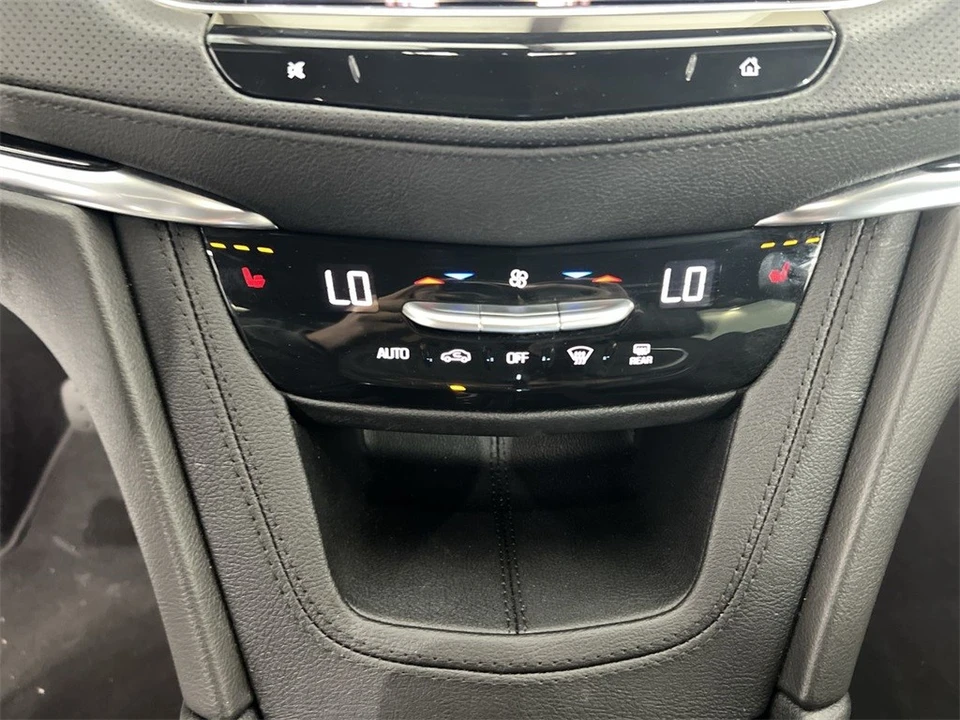 2025 Cadillac XT5 - Image 17 of 21