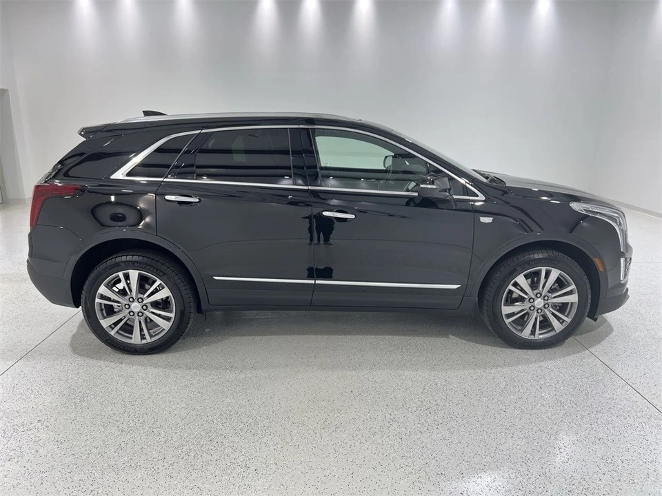 2025 Cadillac XT5 - Image 6 of 21